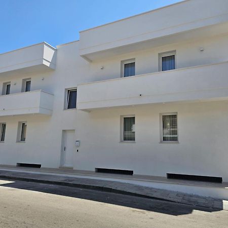 Ferrari Rooms & Apartments Porto Cesareo Esterno foto